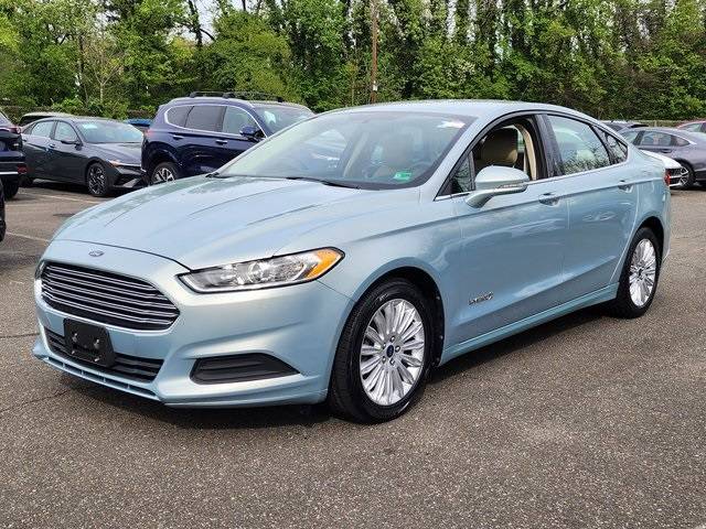 2013 Ford Fusion Hybrid SE — Sedan — 48,746 mi — Alexandria, VA