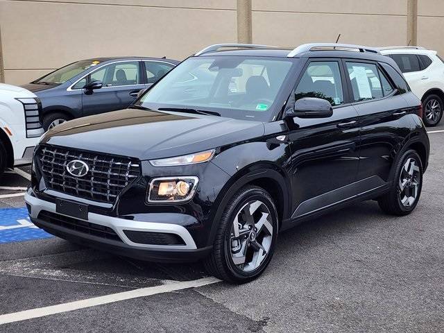 2025 Hyundai Venue SEL — SUV — 4,364 mi — Alexandria, VA
