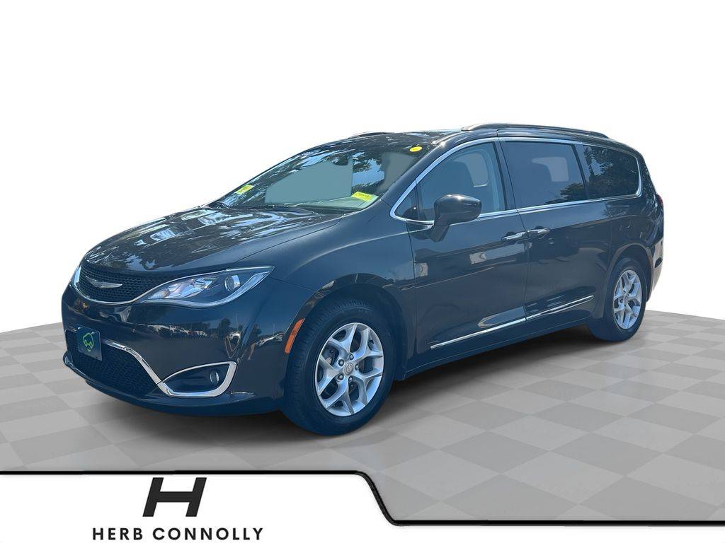 2017 Chrysler Pacifica Touring L — Minivan — 103,636 mi — Framingham, MA
