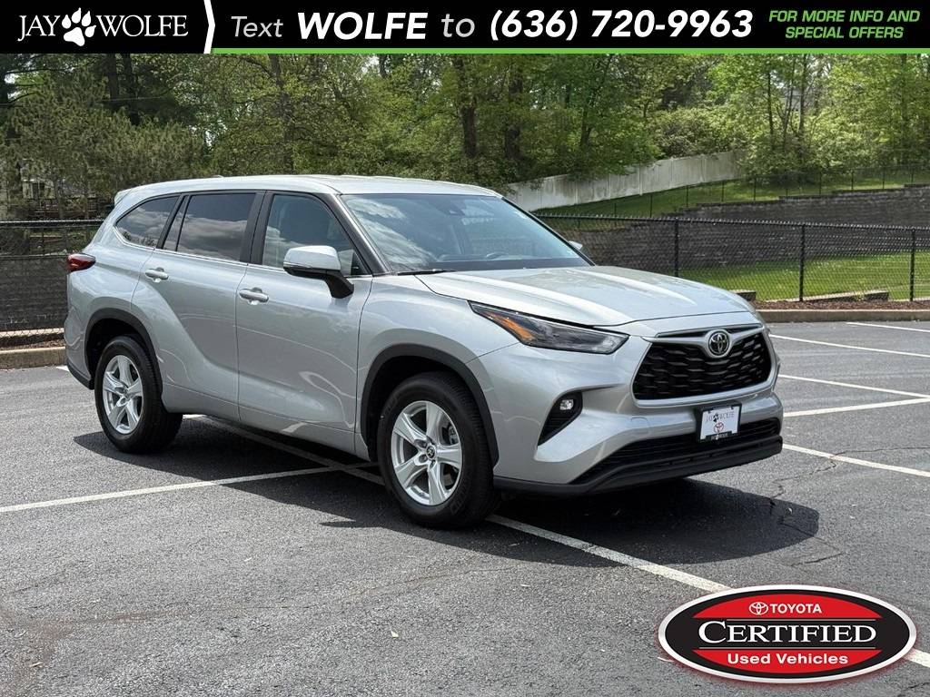 2023 Toyota Highlander LE — SUV — 27,950 mi — Ballwin, MO