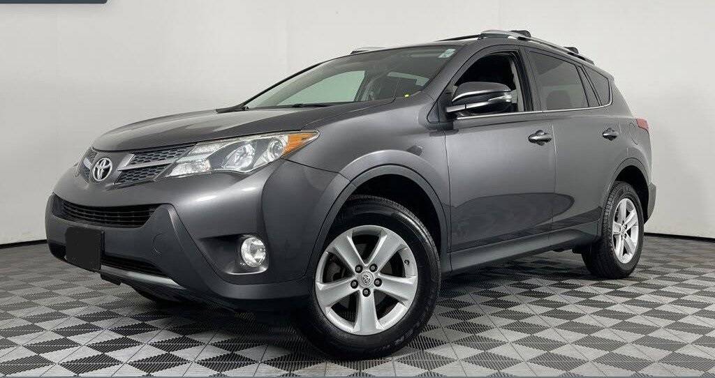 2013 Toyota RAV4 XLE — SUV — 103,745 mi — Ballwin, MO