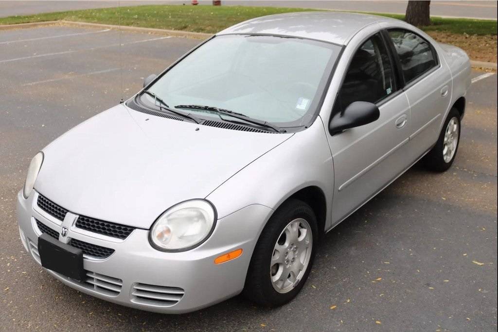 2004 Dodge Neon SE — Sedan — 81,745 mi — Ballwin, MO