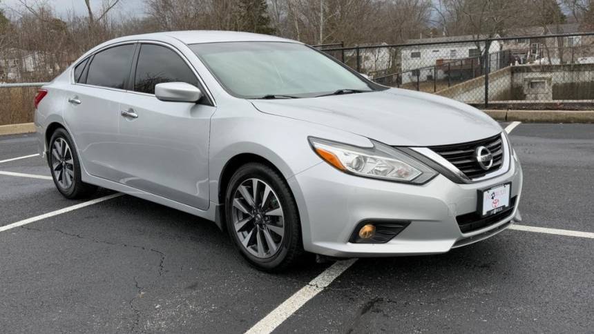 2017 Nissan Altima 2.5 SV — Sedan — 117,013 mi — Ballwin, MO