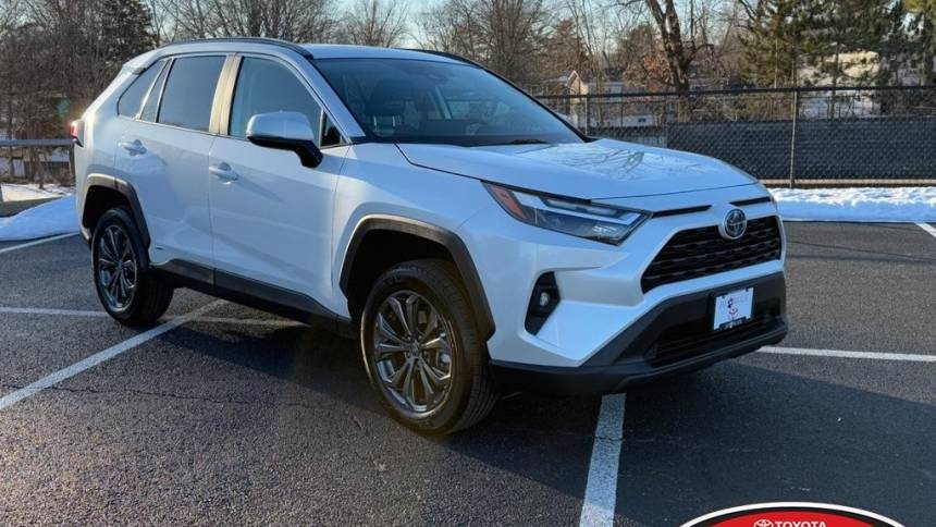 2024 Toyota RAV4 Hybrid XLE Premium — SUV — 6,509 mi — Ballwin, MO