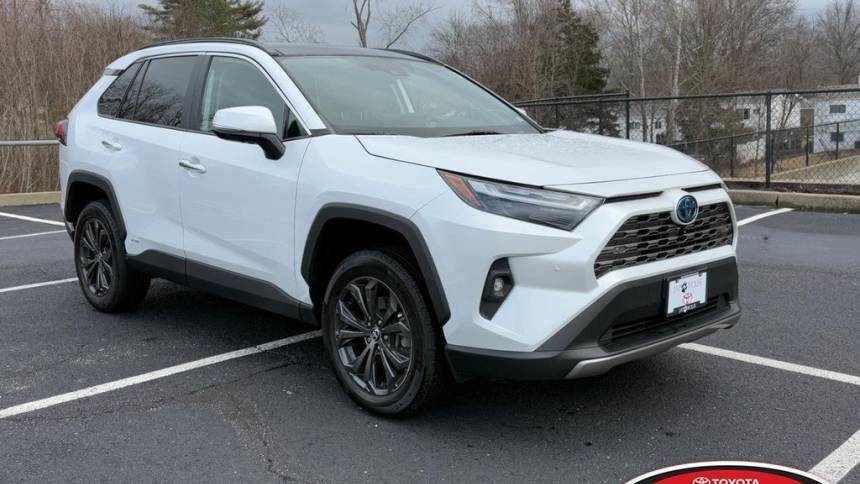 2023 Toyota RAV4 Hybrid Limited — SUV — 21,568 mi — Ballwin, MO
