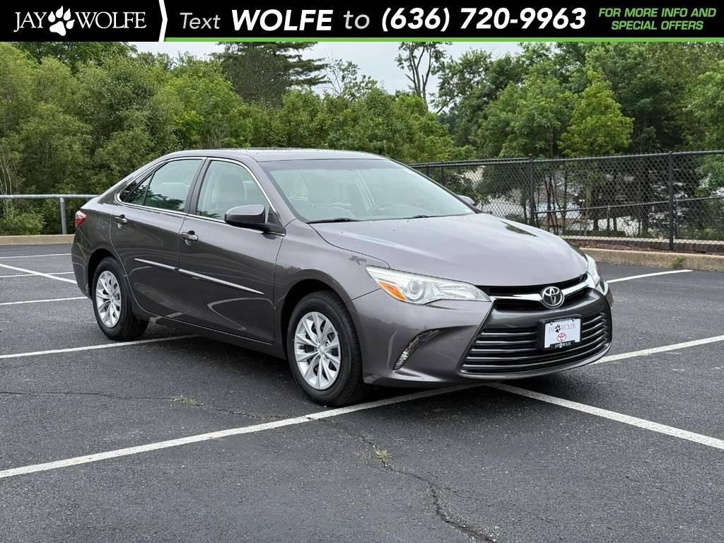 2015 Toyota Camry XLE — Sedan — 57,285 mi — Ballwin, MO