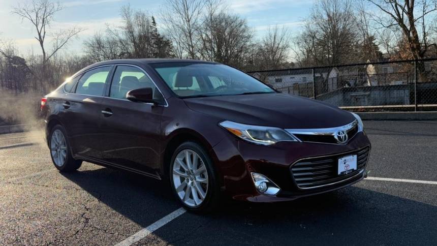 2015 Toyota Avalon Limited — Sedan — 30,211 mi — Ballwin, MO