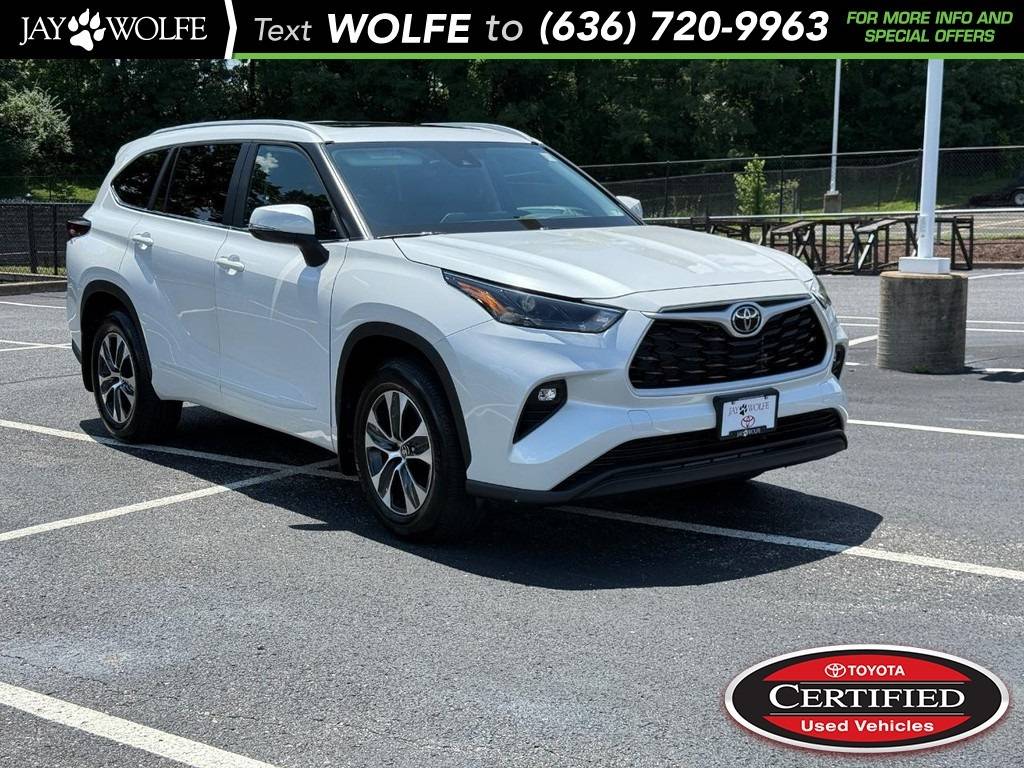 2025 Toyota Highlander XLE — SUV — 6,096 mi — Ballwin, MO