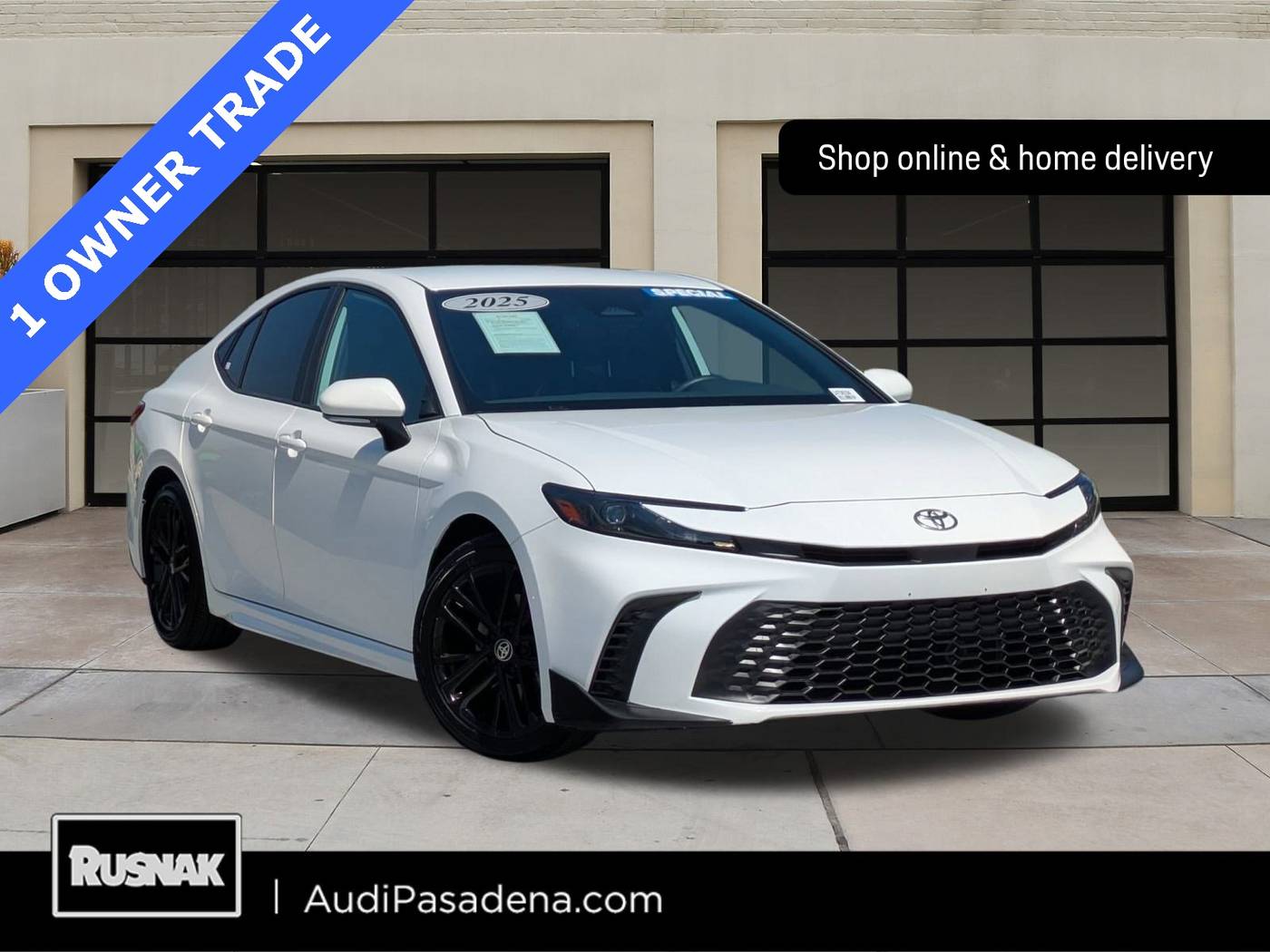 2025 Toyota Camry Hybrid SE — Sedan — 23,612 mi — Pasadena, CA