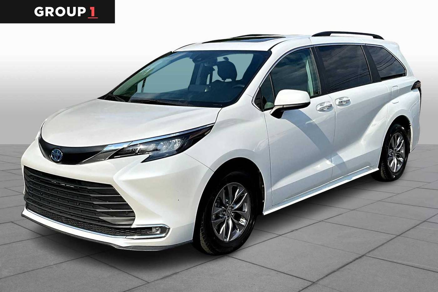 2024 Toyota Sienna XLE — Minivan — 55,328 mi — Pensacola, FL