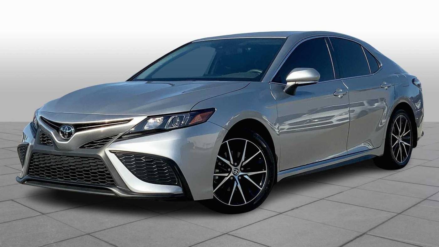 2024 Toyota Camry SE — Sedan — 14,910 mi — Pensacola, FL