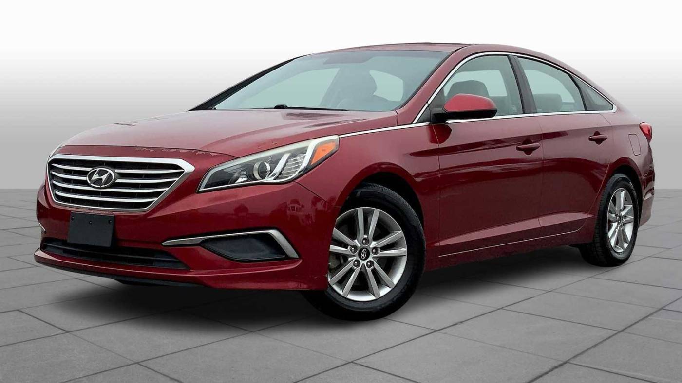 2016 Hyundai Sonata SE — Sedan — 130,729 mi — Pensacola, FL