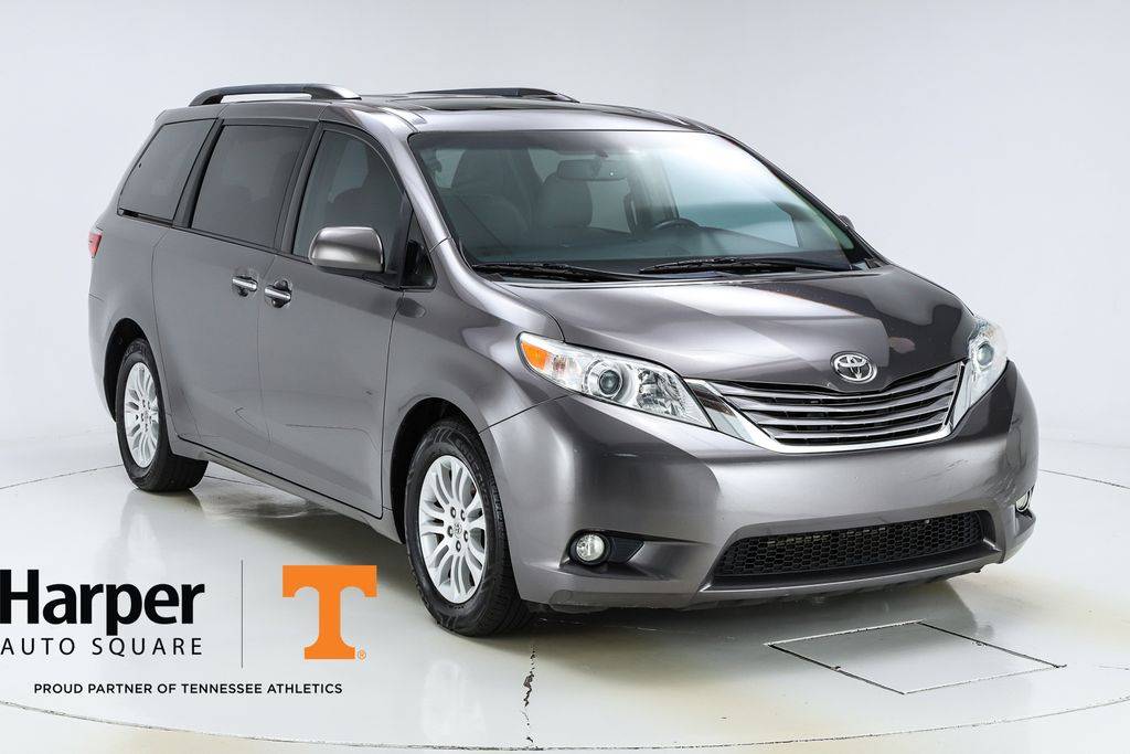 2016 Toyota Sienna L — Minivan — 146,436 mi — Knoxville, TN