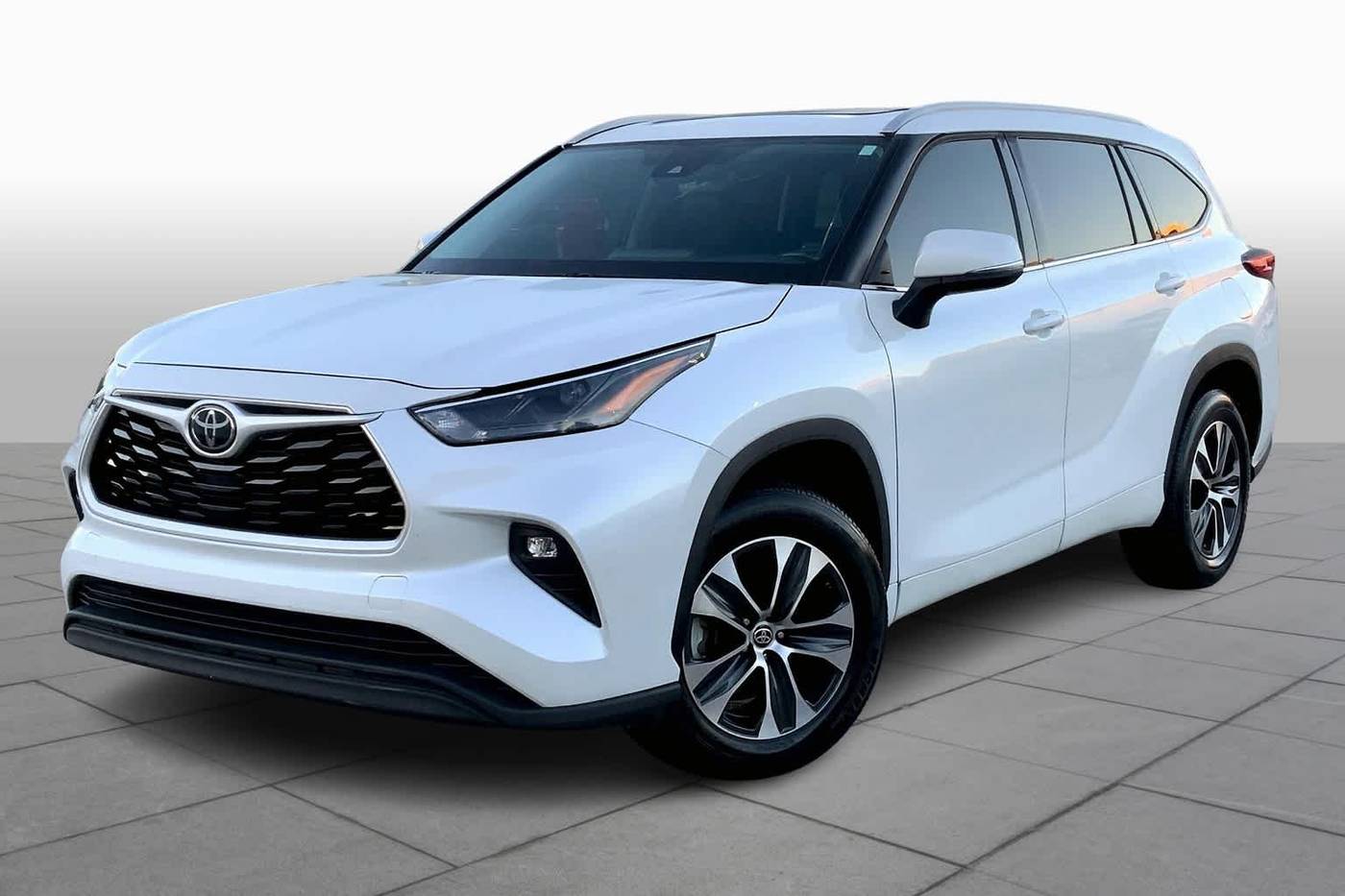 2022 Toyota Highlander XLE — SUV — 49,875 mi — Columbus, GA
