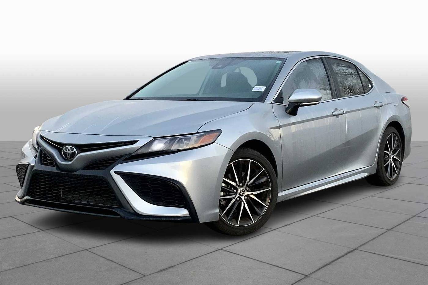 2022 Toyota Camry SE — Sedan — 7,590 mi — Columbus, GA