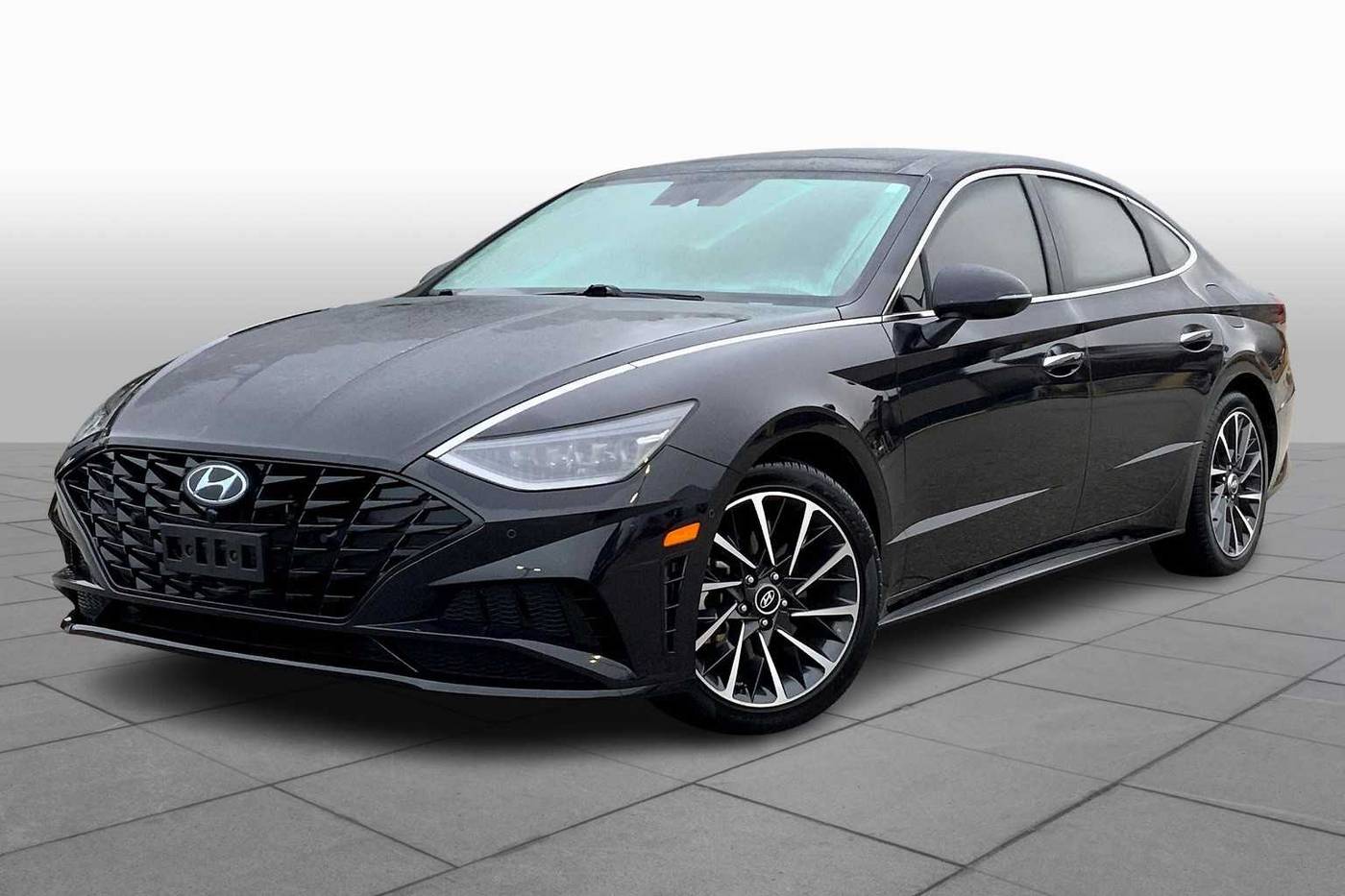 2023 Hyundai Sonata Limited — Sedan — 27,248 mi — Columbus, GA