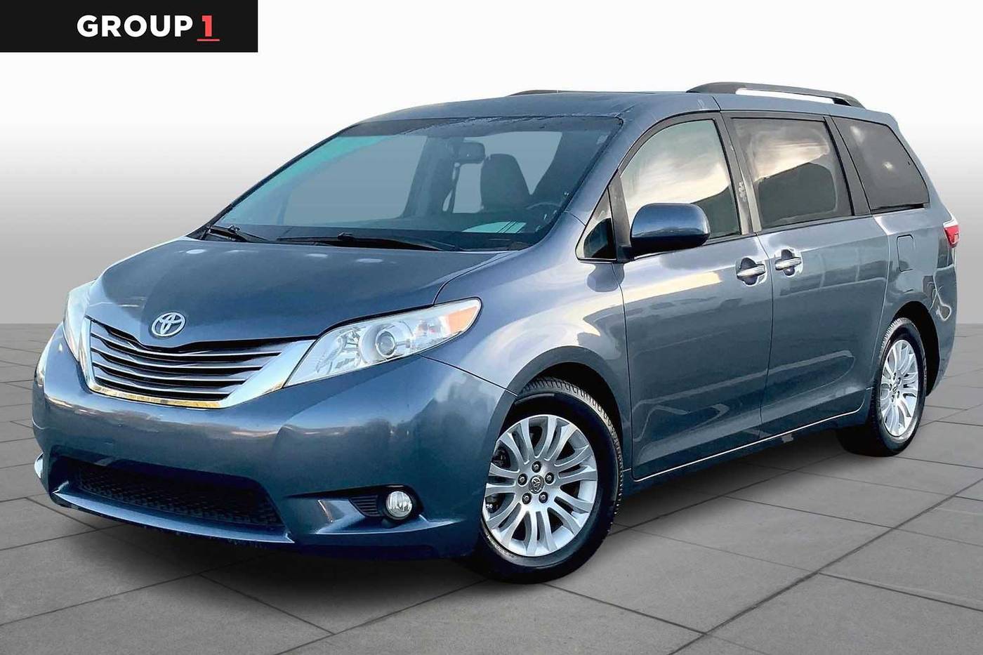 2017 Toyota Sienna XLE — Minivan — 104,017 mi — Columbus, GA