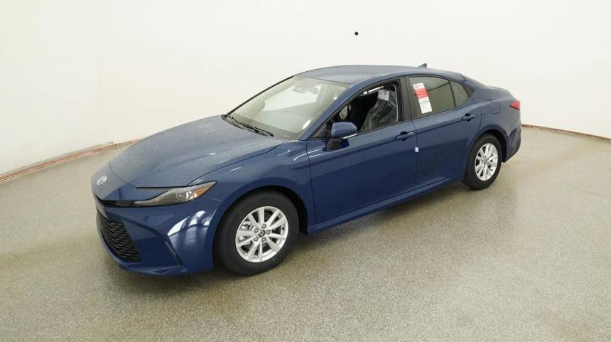2025 Toyota Camry Hybrid LE — Sedan — 8,646 mi — Columbus, GA