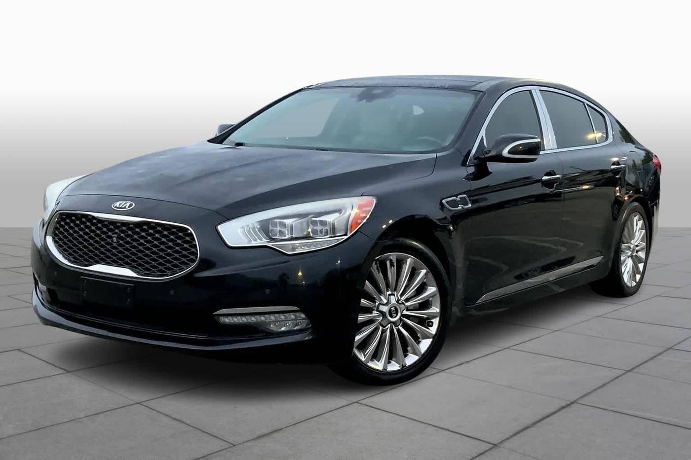 2015 Kia K900 V8 Luxury — Sedan — 170,290 mi — Columbus, GA