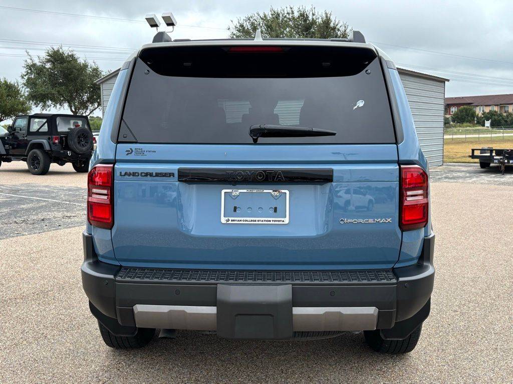 Thumbnail 5