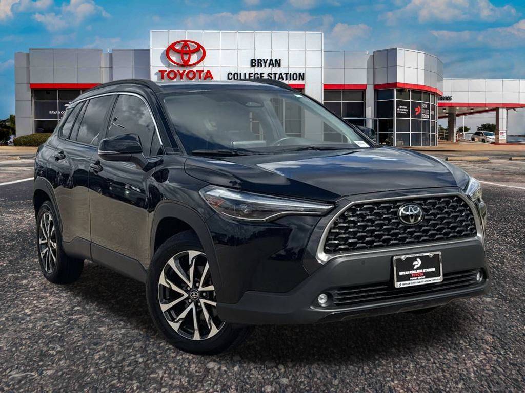 2023 Toyota Corolla Cross XLE — SUV — 7,118 mi — Bryan, TX