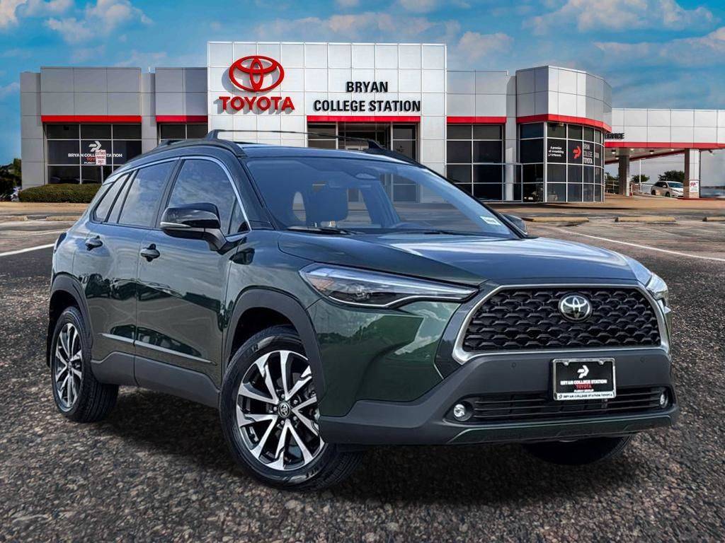 2025 Toyota Corolla Cross XLE — SUV — 48 mi — Bryan, TX