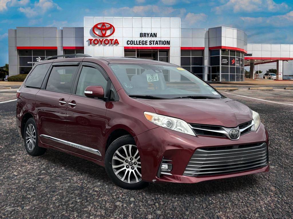 2018 Toyota Sienna XLE — Minivan — 110,179 mi — Bryan, TX