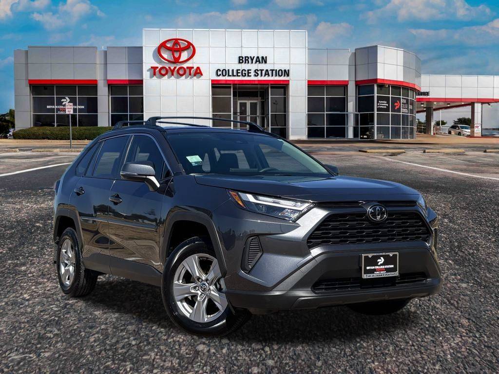 2025 Toyota RAV4 XLE — SUV — 1,877 mi — Bryan, TX
