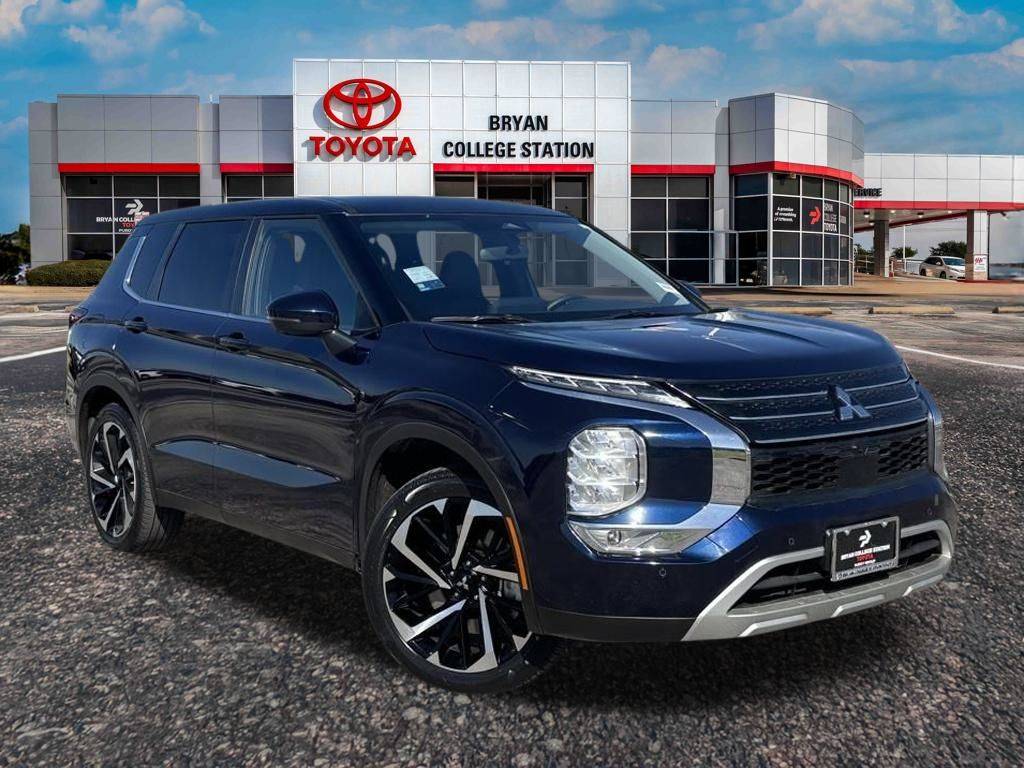 2024 Mitsubishi Outlander SE Black Edition — SUV — 14,462 mi — Bryan, TX