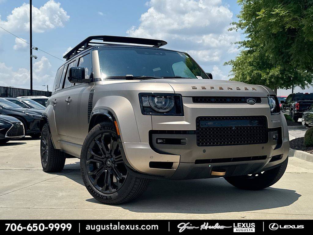 2025 Land Rover Defender OCTA