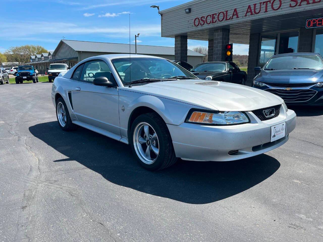 1999 Ford Mustang Base