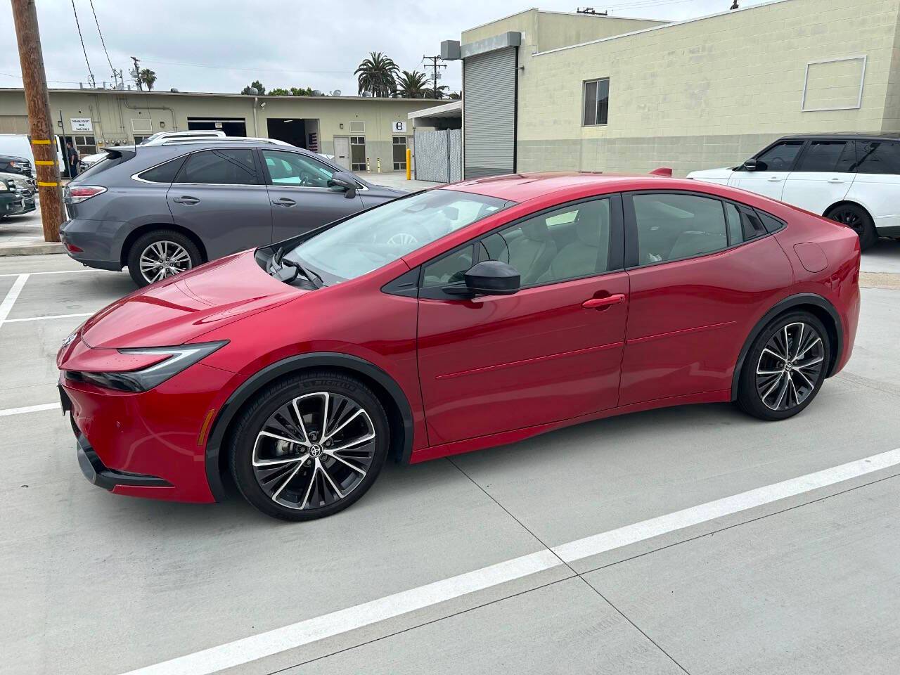 2023 Toyota Prius XLE — Hatchback — 23,690 mi — Costa Mesa, CA