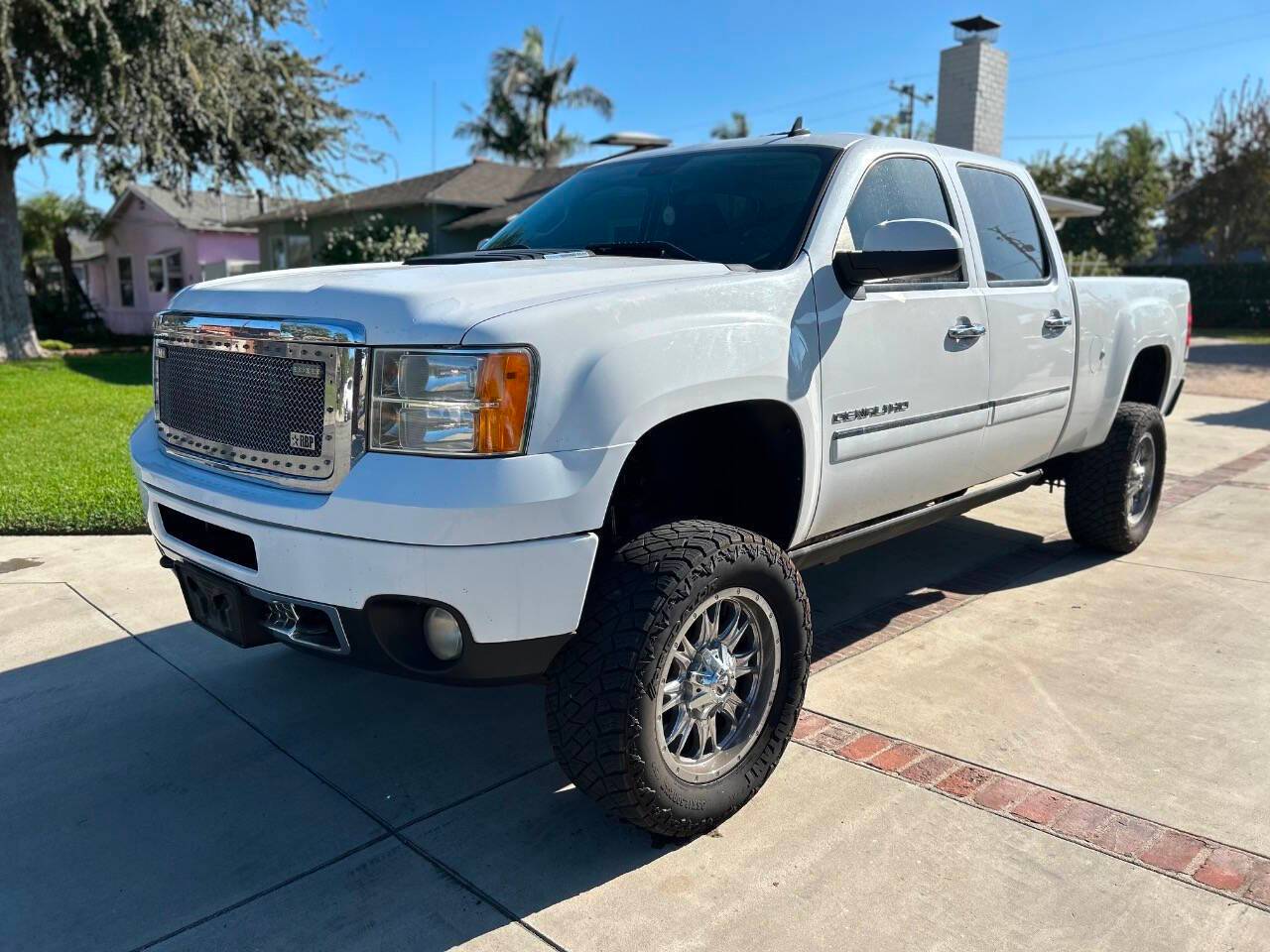 2011 GMC Sierra 2500HD Denali