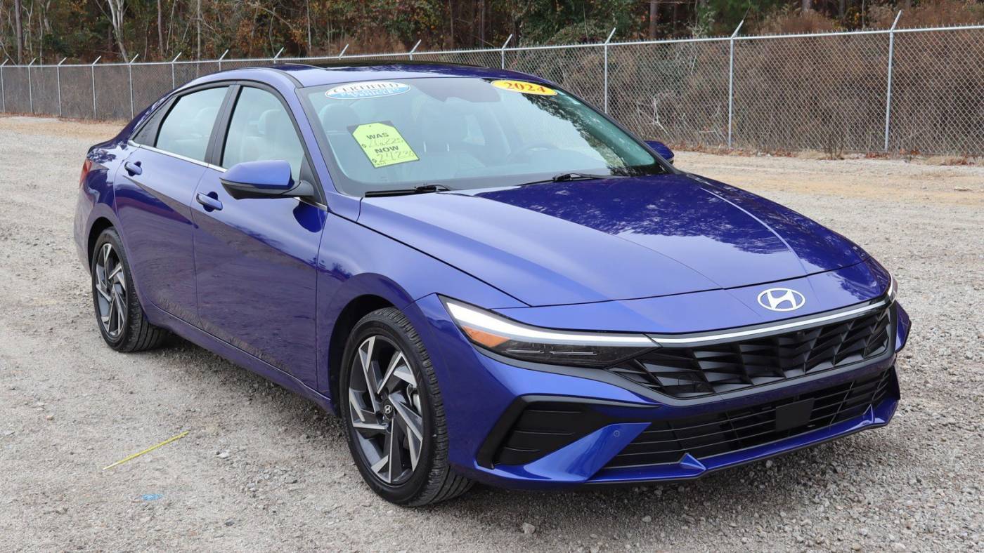 2024 Hyundai Elantra Limited — Sedan — 13,045 mi — Fayetteville, NC