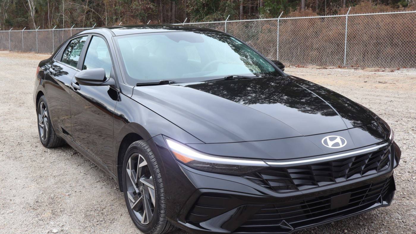 2024 Hyundai Elantra SEL — Sedan — 10,190 mi — Fayetteville, NC