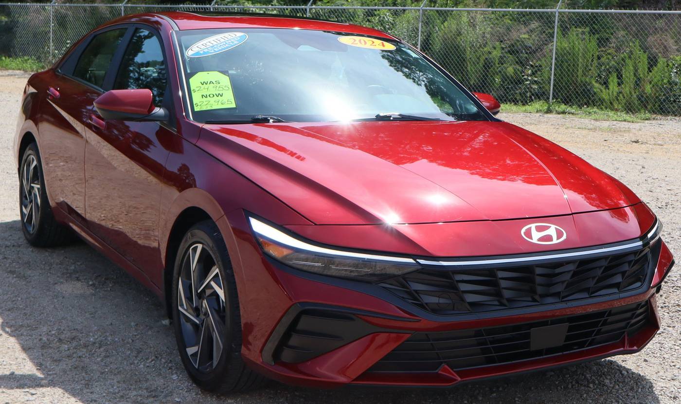 2024 Hyundai Elantra SEL — Sedan — 3,009 mi — Fayetteville, NC