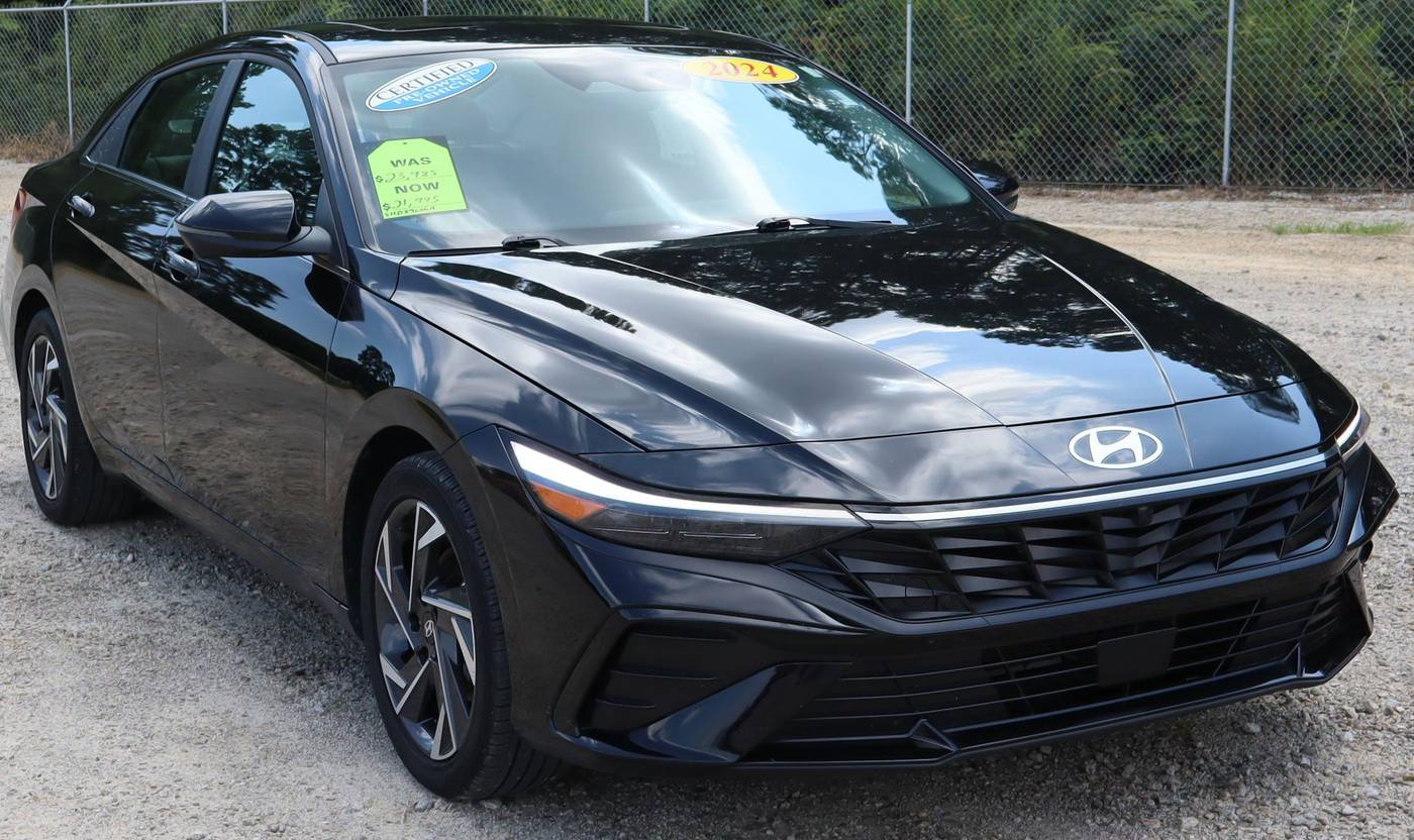 2024 Hyundai Elantra Limited — Sedan — 31,318 mi — Fayetteville, NC