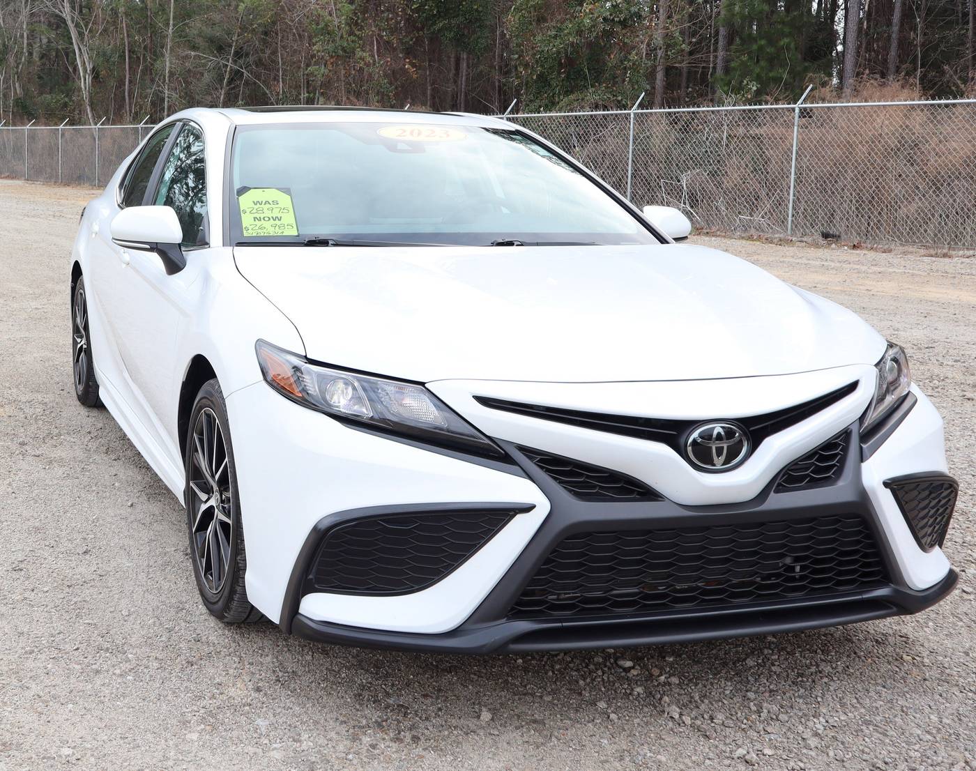 2023 Toyota Camry SE — Sedan — 16,561 mi — Fayetteville, NC