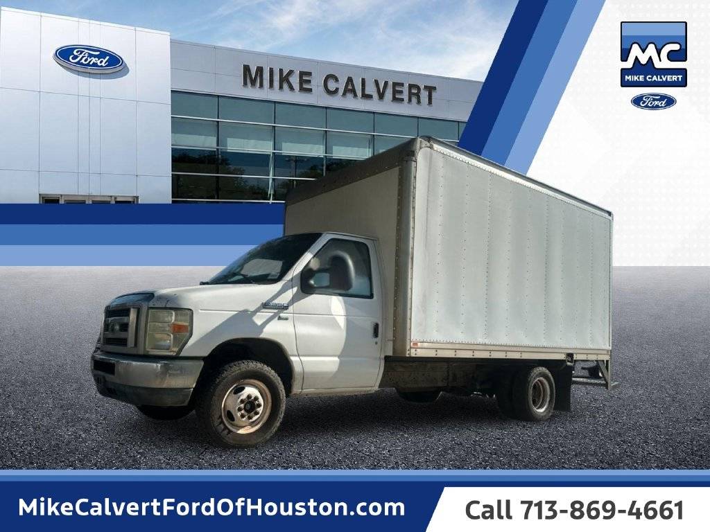 2011 Ford Econoline Commercial Cutaway E-350
