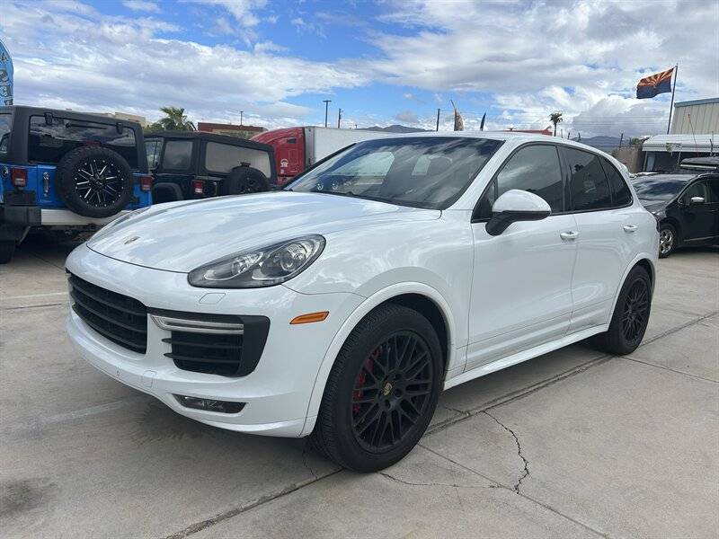 2016 Porsche Cayenne GTS