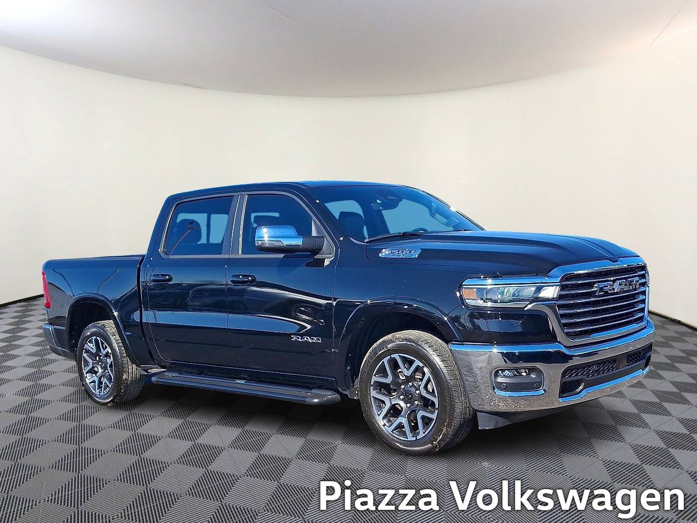 2025 Ram Ram Pickup 1500 Laramie