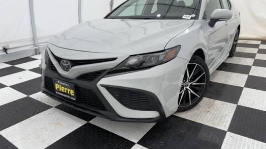 2022 Toyota Camry SE — Sedan — 54,953 mi — Seattle, WA