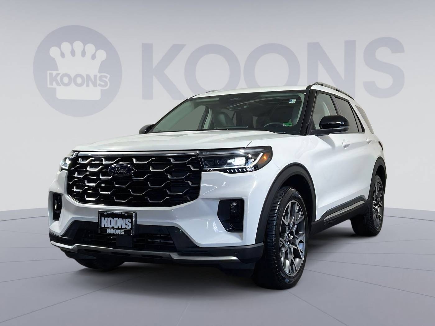 2025 Ford Explorer Platinum — SUV — 852 mi — Falls Church, VA