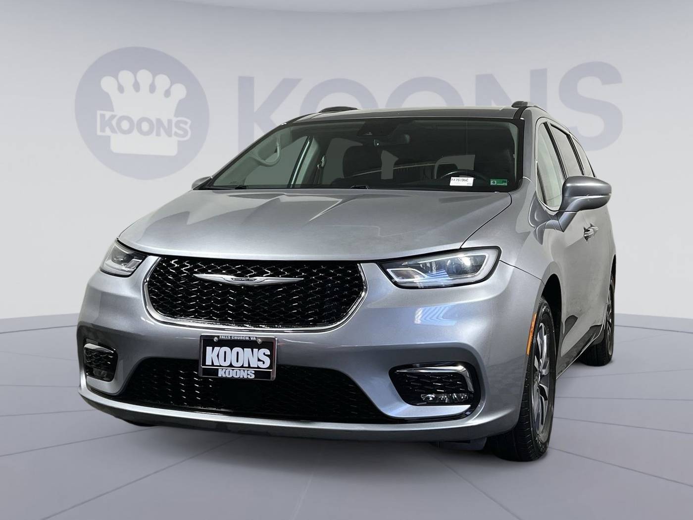 2021 Chrysler Pacifica Touring L — Minivan — 98,561 mi — Falls Church, VA