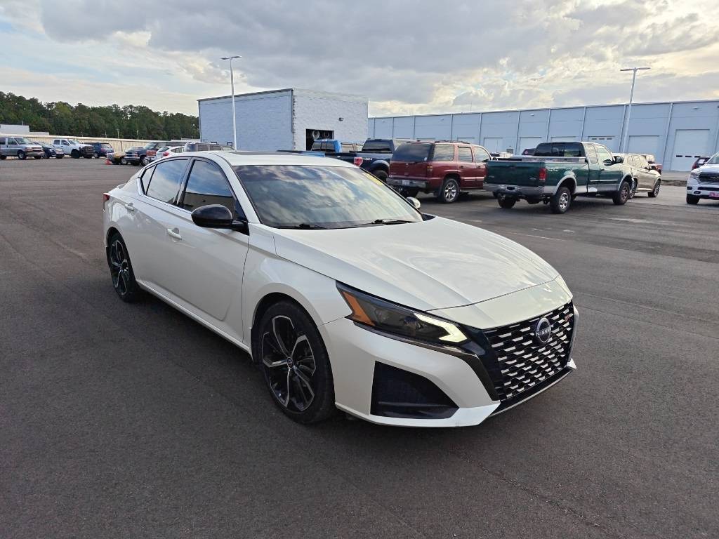 2023 Nissan Altima SR — Sedan — 43,345 mi — New Bern, NC