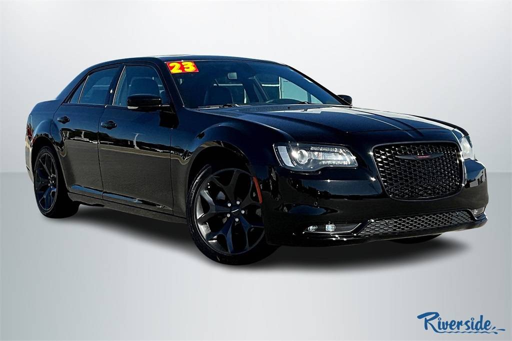 2023 Chrysler 300 S — Sedan — 33,459 mi — New Bern, NC
