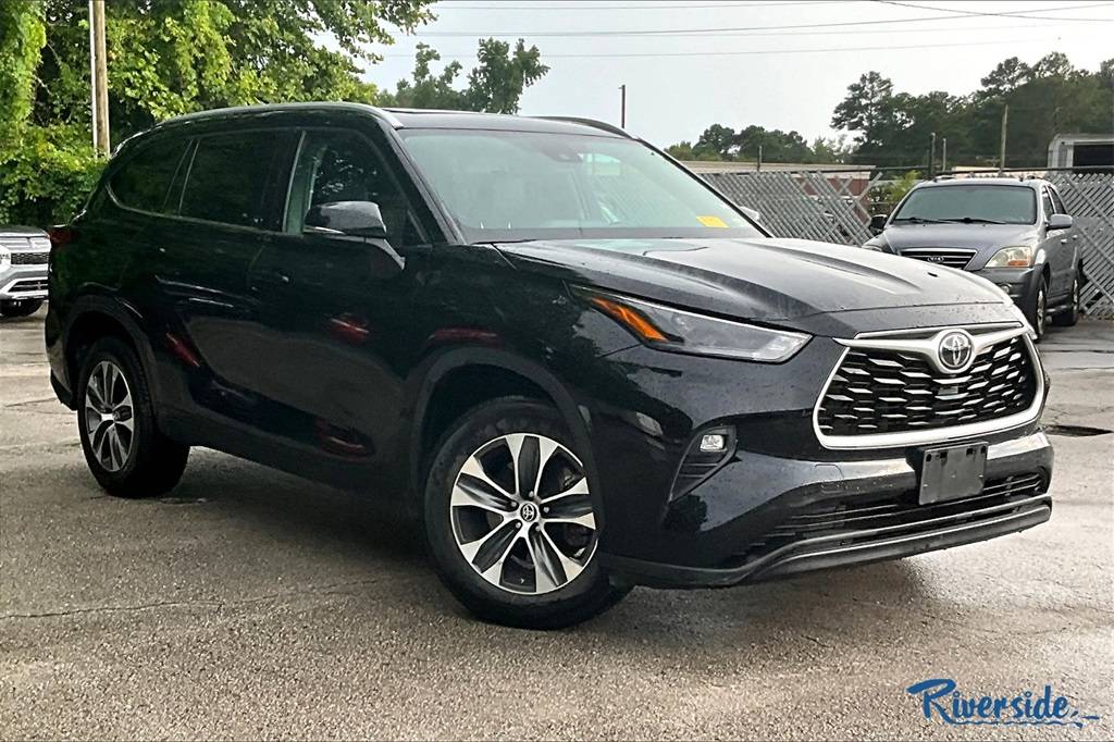 2022 Toyota Highlander XLE — SUV — 56,177 mi — New Bern, NC