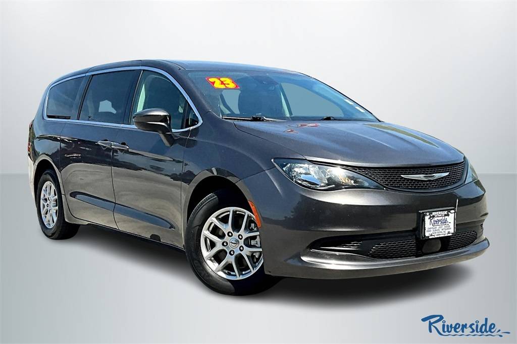 2023 Chrysler Voyager LX — Minivan — 67,020 mi — New Bern, NC