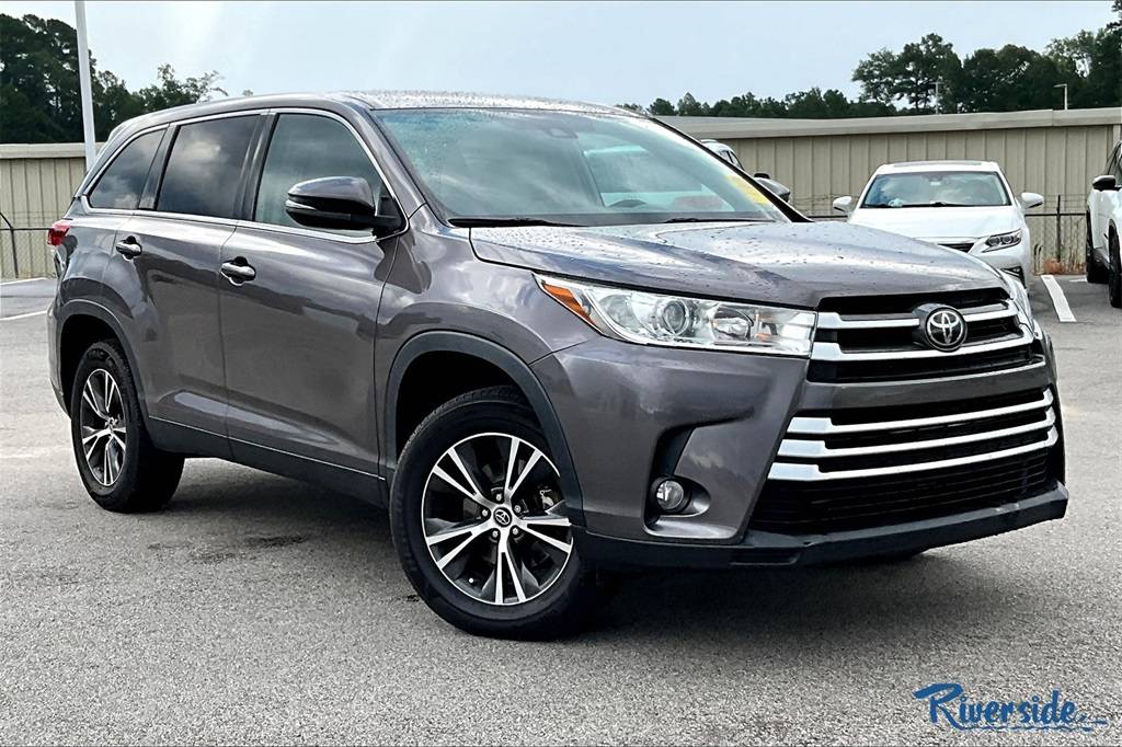 2019 Toyota Highlander LE V6 — SUV — 120,389 mi — New Bern, NC