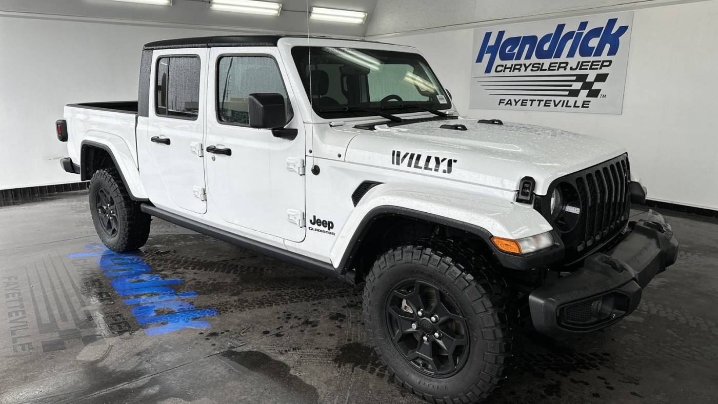 2021 Jeep Gladiator Willys — Pickup Truck — 17,609 mi — Fayetteville, NC